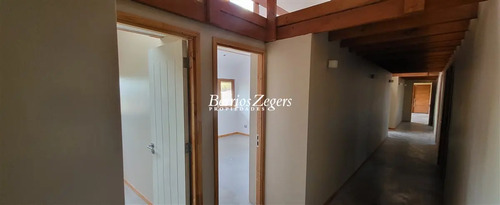 Nueva Casa En Venta De 6 Dormitorios Mantagua