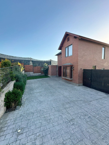 Casa Las Pircas, 3d/3b En Condominio, Peñalolen