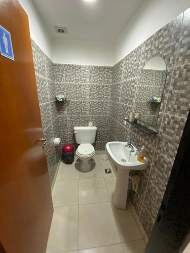 Alquiler. Apto Profes. 10 Oficinas O Habitaciones. Moderno