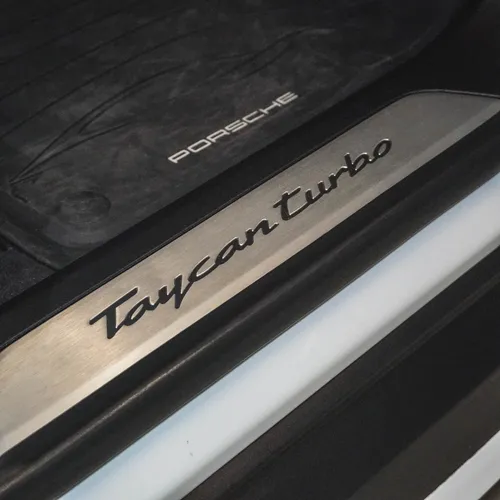 Porsche Taycan Turbo 2020