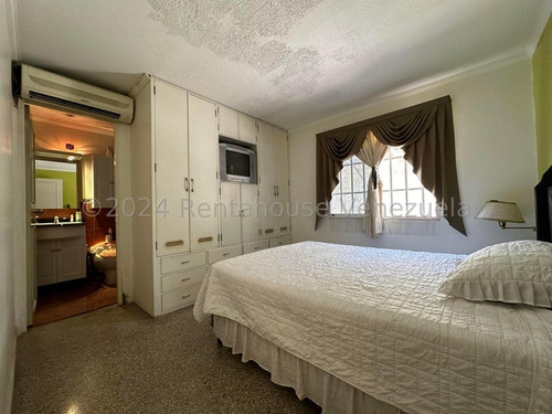 Casa Hermosa Con Amplios Espacios En Conjunto Privado Valle Fresco Con Area Parrilla Estacionamiento Todos Los Servicios Estef 25-1500