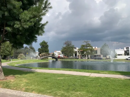 Casa En Venta En Condado Del Valle, Metepec, México
