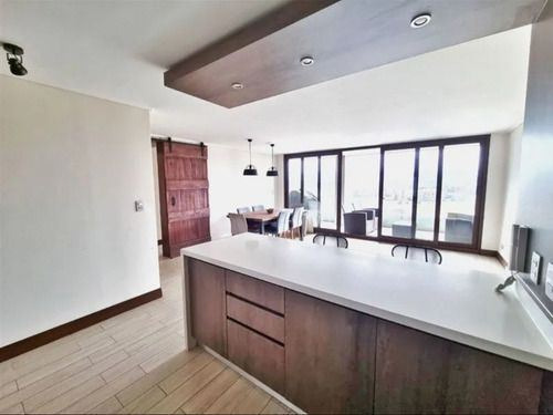 Departamento En Arriendo De 2 Dorm. En Las Condes