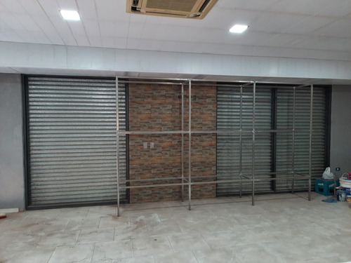 Imagen 6 de 14 de Excelente Local Con Depósito A Estrenar! Capitan Moyano 2553