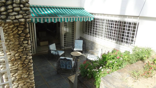 Imagen 1 de 18 de En Venta Quinta Prados Del Este