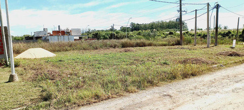 Imagen 5 de 8 de En Venta!! Hermoso Lote En Esquina!