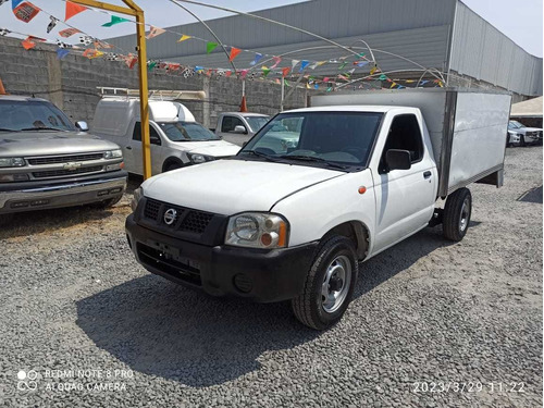 Nissan NP300 2.4 Chasis Mt