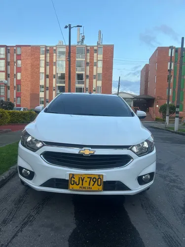 Chevrolet Onix 1.4 Ltz 5 p