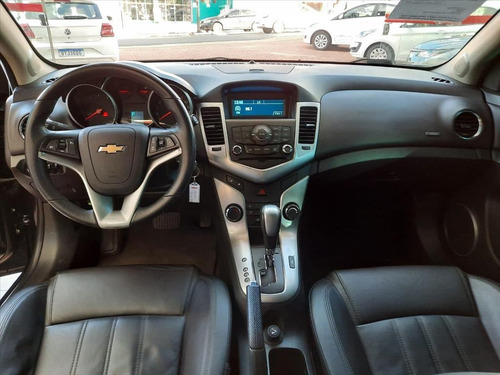 Imagem 11 de 14 de Cruze 1.8 Lt 16v Flex 4p Automático