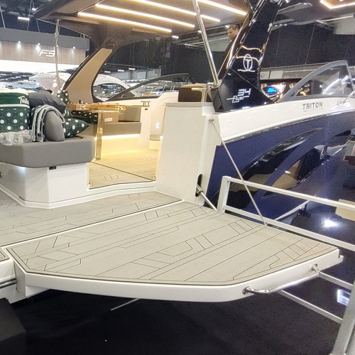 Triton Flyer 34 T-top || Zero ||