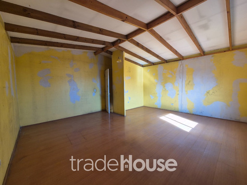 Casa En Venta A Pasos De Metro Lo Cruzat, Quilicura