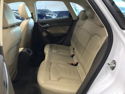 Audi Q3 2.0 Tfsi Ambiente Quattro 4p Gasolina S Tronic