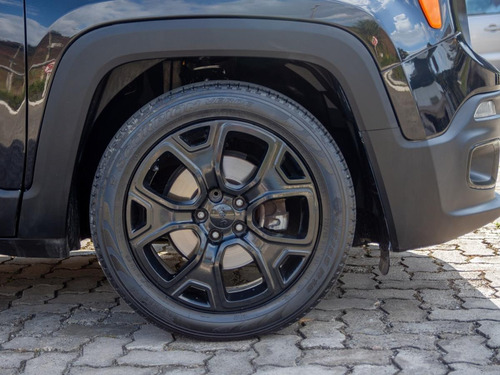 Imagem 8 de 15 de Jeep Renegade Night Eagle 1.8 4x2 Flex Aut. 2017/2018