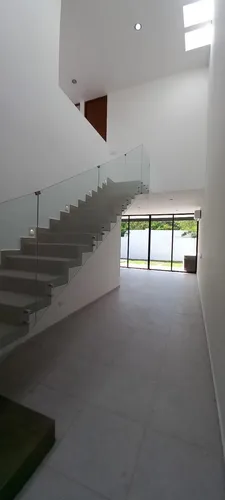 Casa En Venta Merida, Privada Paseos Del Country, Entrega Inmediata.