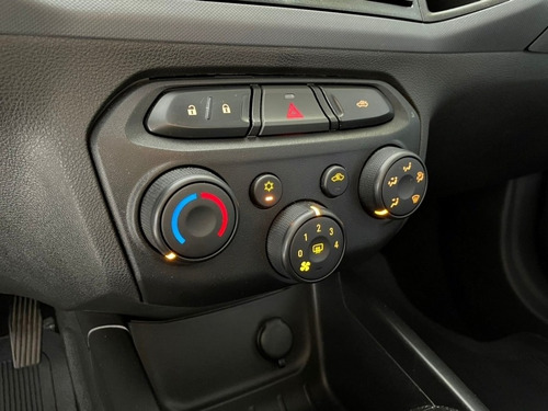 Imagem 6 de 13 de Chevrolet Joy 1.0 Black Edition 8v Flex 4p Manual