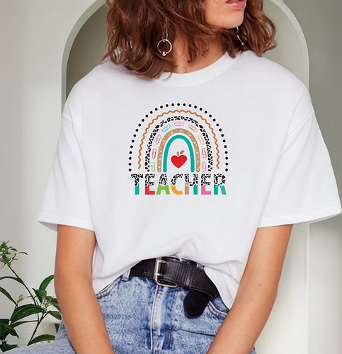 Playera Teacher Arcoiris Corte Recto Blanca Plc