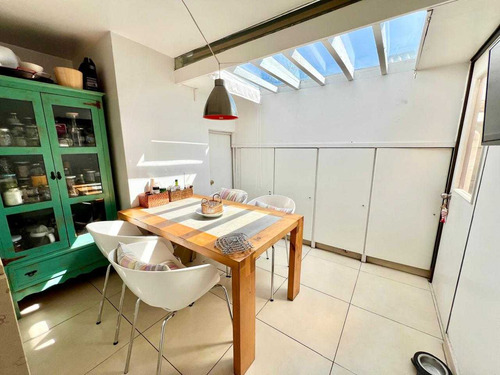 Casa En Condominio De 310 M2 Con Piscina (106395)