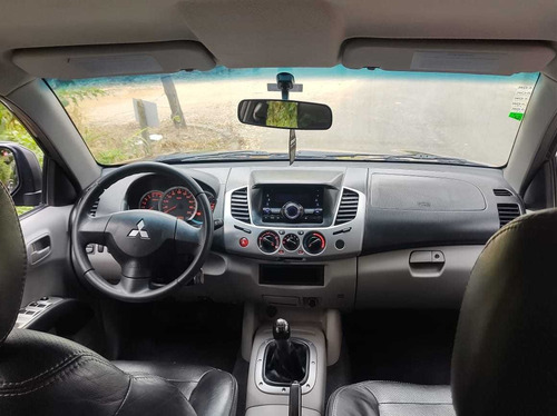 Imagem 8 de 15 de Mitsubishi L200 2016 2.4 Triton Hls Cab. Dupla Flex 4p