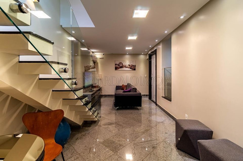Imagem 8 de 30 de Asa Sul Shigs, Casa Com Elevador Para Carro, 358m², 4 Quartos Sendo 1 Suíte! Aceita Financiamento E Permuta. - Villa132659