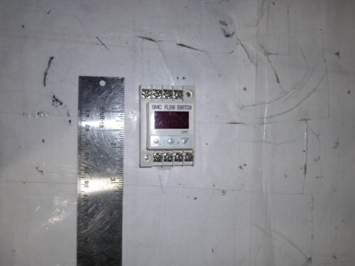 Smc Pfw301-b Digital Flow Switch Display Dc12-24v Ggl