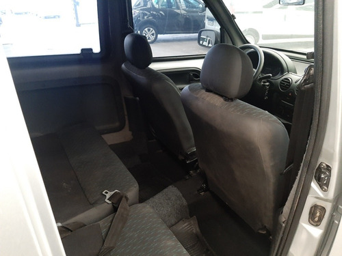 Imagen 14 de 16 de Renault Kangoo 2015 1.5 Furgon Ph3 Confort 1plc Equip Osn Nv