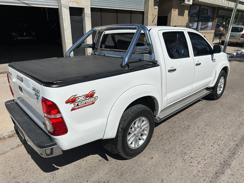 Toyota Hilux Pick-up 3.0 Cd Srv 171cv 4x4