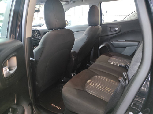 Imagem 14 de 15 de Fiat Toro 1.8 16v Evo Flex Freedom At6