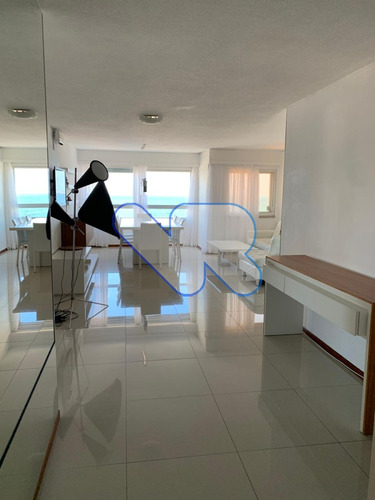 Vendo Apartamento Península Punta  Del Este 3 Dormitorios Y Dependencia De Serv Piscina Climatizada Amenities