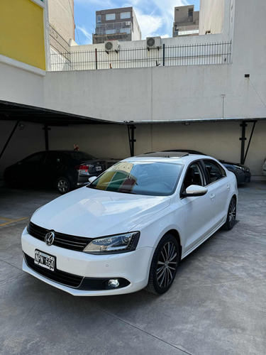 Volkswagen Vento 2.0 Sportline Tsi 200cv Bi-xenon Dsg