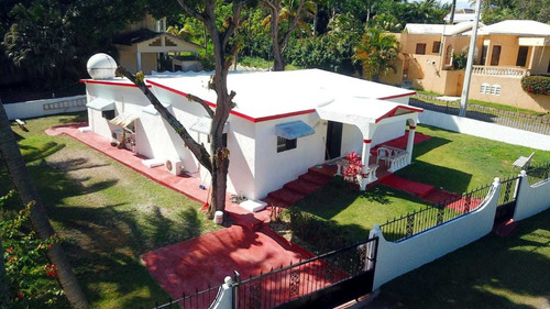 Se Vende Villa En Puerto Plata Costa Bar.