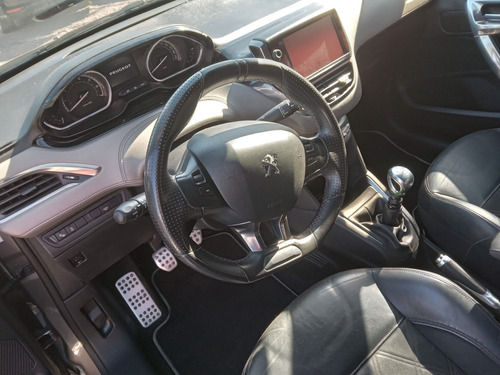 Peugeot 208 1.6 Xy