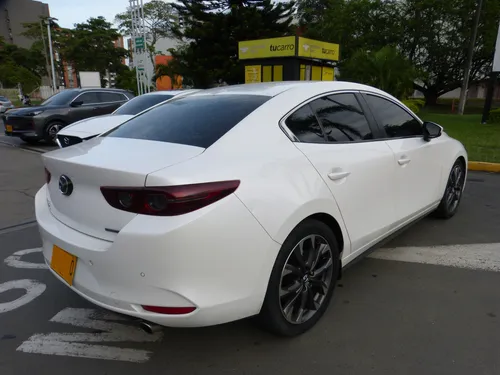 Mazda 3 2.0 Touring