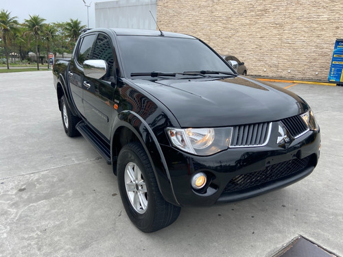 Imagem 2 de 9 de Mitsubishi