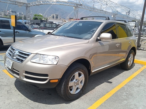 Imagen 1 de 12 de Volkswagen Toureg