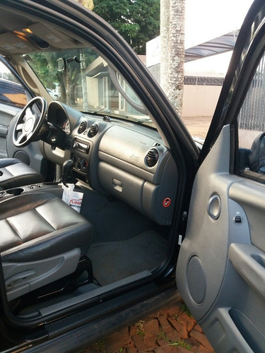 Jeep Cherokee Ano V6 2006