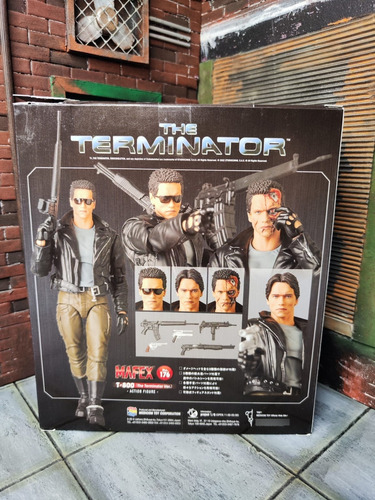 Mafex 176 Terminator T-800 - Terminator Figura De Accion (Usado)