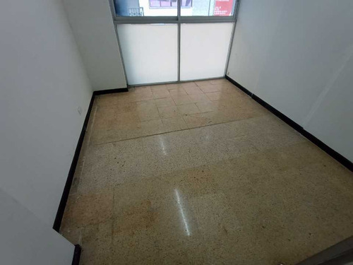Imagen 22 de 26 de Local En Arriendo Pasajes Del Centro Pereira 4854292