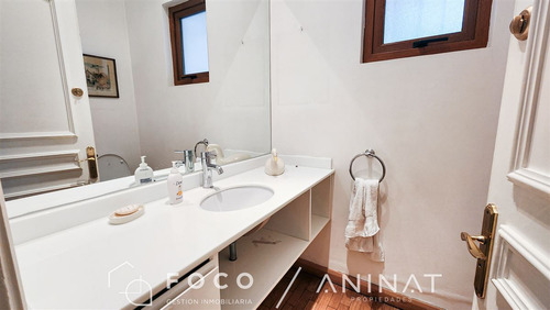 Casa En Venta De 3 Dorm. En Lo Barnechea