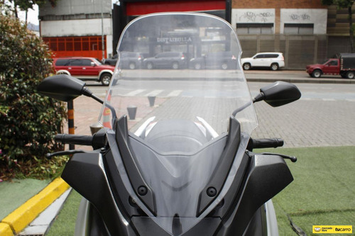 Yamaha X-max 300