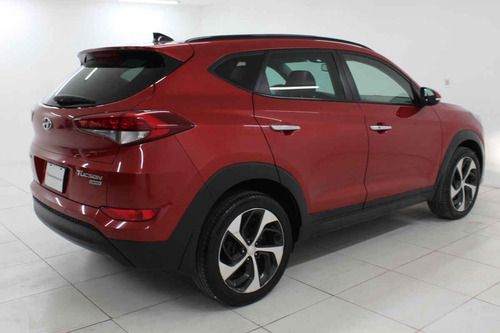 Imagen 4 de 15 de Hyundai Tucson 2017 4 Cilindros