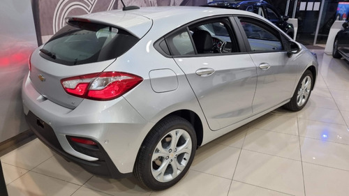 Imagen 9 de 25 de Chevrolet Cruze 5 Puerta Lt At Jp