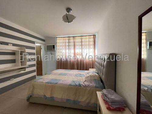 Casa En Alquiler Amoblada Bien Ubicada Con Agua Constante Seguridad 3 Habitaciones 3 Baños Lista Para Mudarse Nela 25-14786