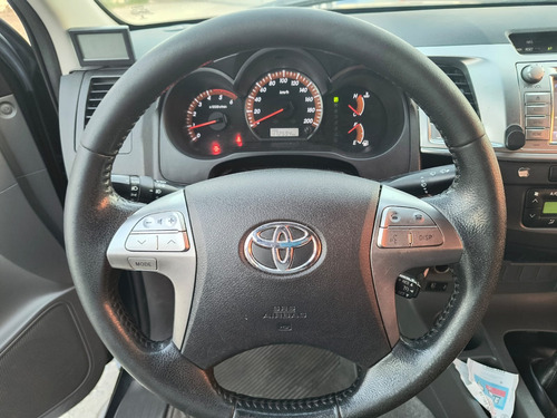 Toyota Hilux 3.0 Srv Cab. Dupla Turbo 4x4 4p