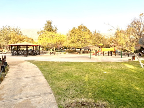Los Bosques, Piedra Roja, Chicureo Oriente