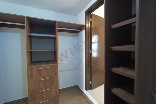 ¡descubre Tu Nuevo Hogar! Casa Moderna De 3 Recámaras, 3 Baños Y Estacionamiento Para 2 Autos...