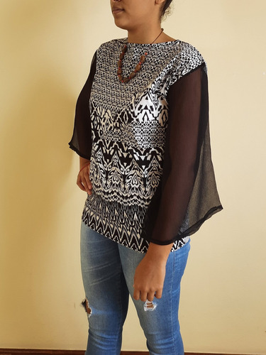 Imagem 4 de 5 de Blusa Feminina Tecido Dina