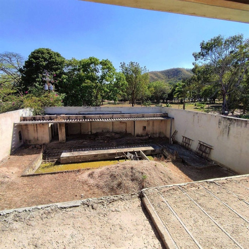 Imagen 11 de 15 de 133827 Casa Obra Gris En Venta. Urb. Guaparo - Carmen María González 0412.4359728