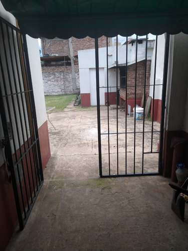 Venta O Permuta Casa Ubicada En San Justo, La Matanza. Barrio San Nicolás.
