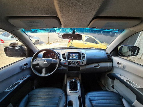 Imagem 8 de 19 de Mitsubishi L200 Triton 2.4 Hls 4x2 Cd 16v 2013