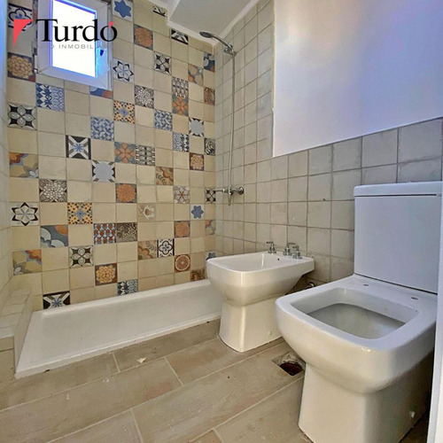 Venta Departamento 2 Ambientes A La Calle Con Vista Al Mar - Zona La Perla - Mar Del Plata